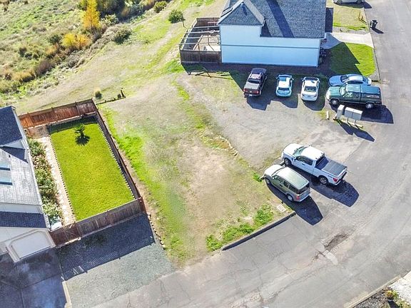 2nd image of 5454 Oxford Dr