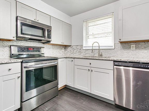4th image of 5814 Monfort Hills Ave
