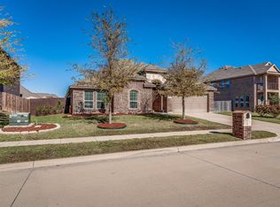 933 Lucetta St, Midlothian, TX 76065