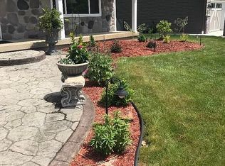 1217 Risecliff Dr, Grand Blanc, MI 48439