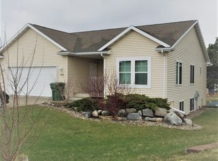 229 Dakota Trl, Brookings, SD 57006
