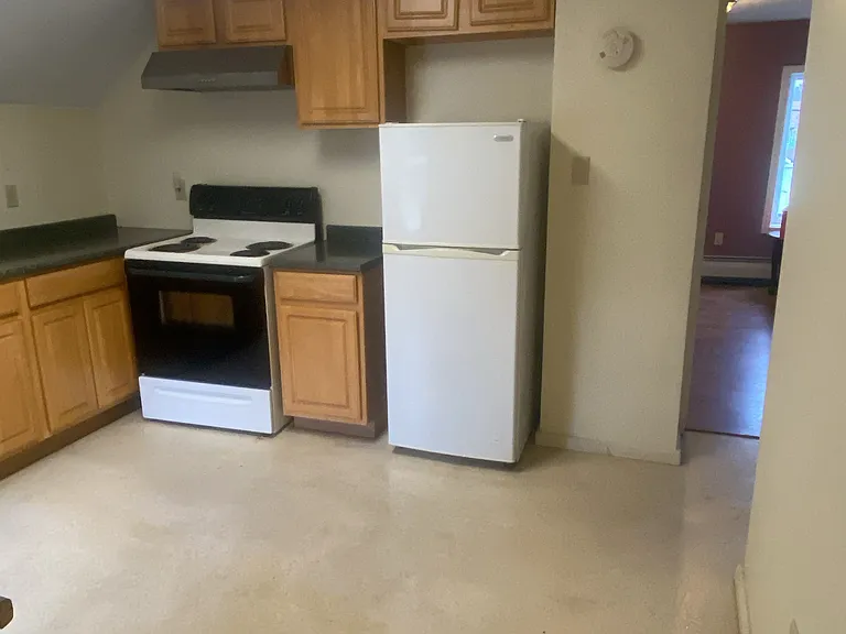 170 Woodstock Ave — Photo 6