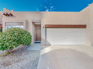 5419 Saturnia Rd NW, Albuquerque, NM 87114
