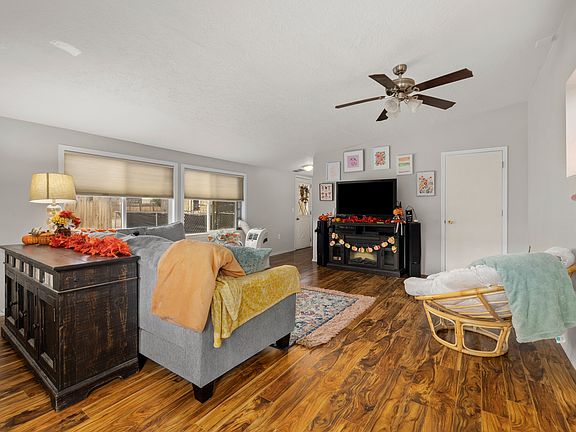 2nd image of 4057 N Adams St #B