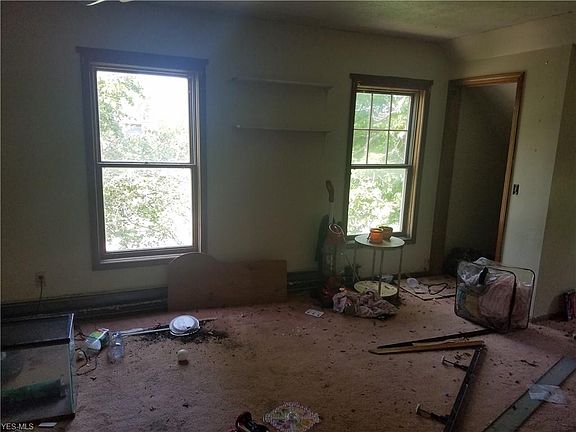 5th image of 1341 W 9th St