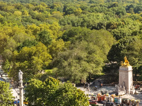 301 West 57th Street image 1 of 7