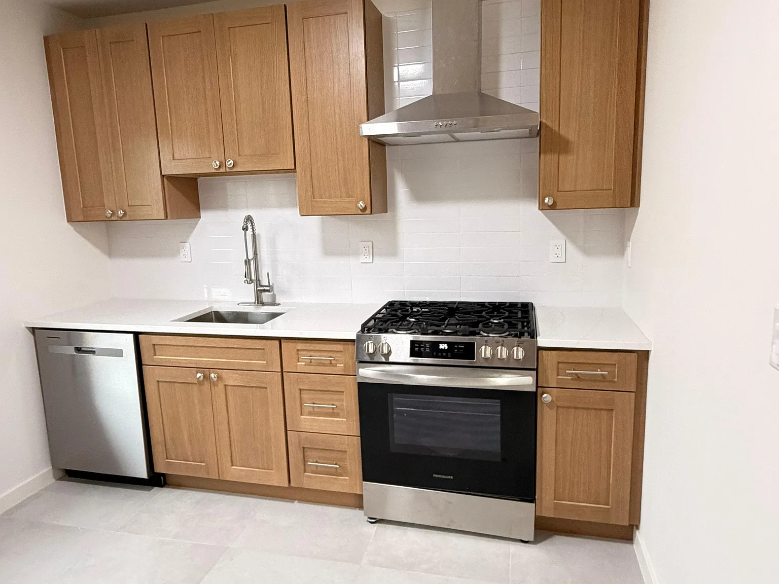 2 bed, $2,500 — Photo 3
