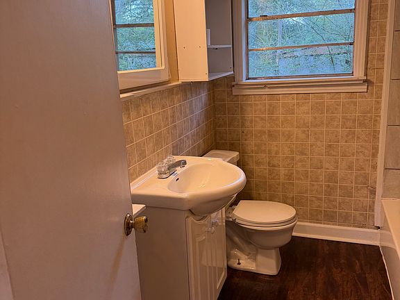 5th image of 4144 Nancy St