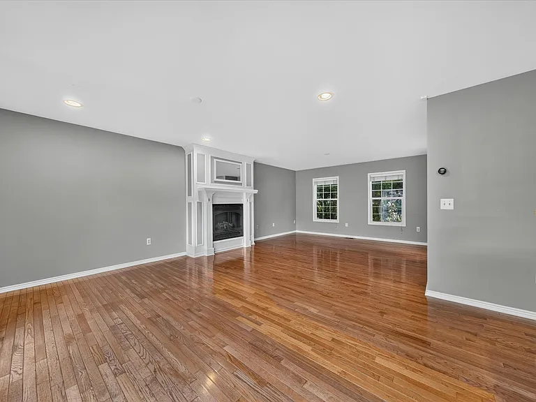 3813 Rochester Rd — Photo 13