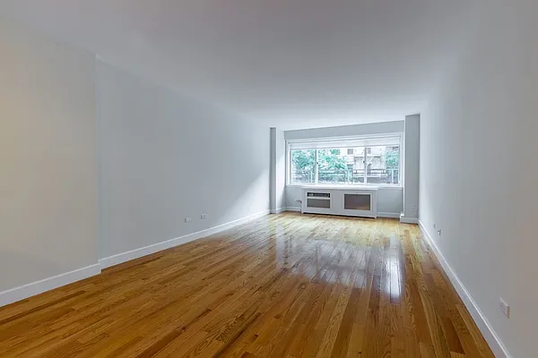 Rented by Stonehenge NYC LLC | media 3