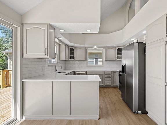 5th image of 411 Gimber Ct