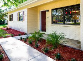 213 Cranberry Ln, Brandon, FL 33510