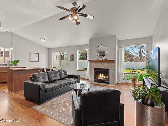 3rd image of 7651 N Joanna Dr