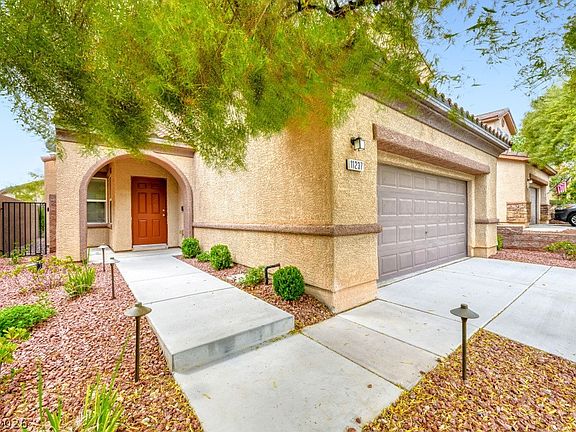 3rd image of 11237 Woodland Violet Ave
