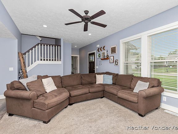 5th image of 3358 Doral Dr