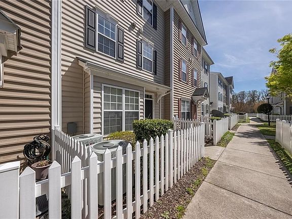4th image of 1311 Teton Cir #68
