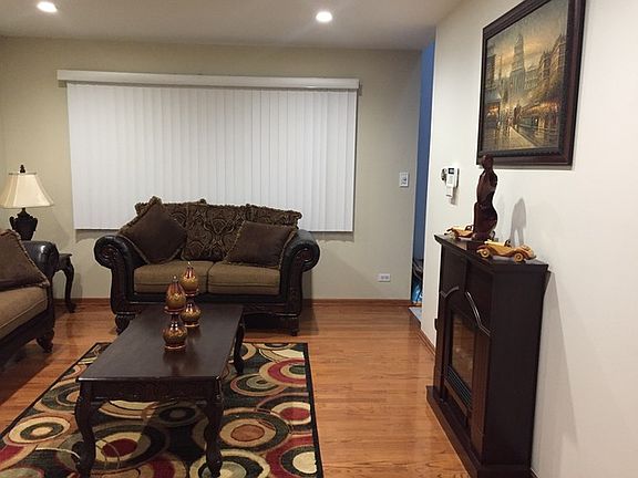 2nd image of 2031 N Harlem Ave APT 3S