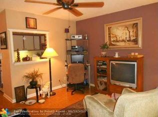 282 Newport Ct #R, Deerfield Beach, FL 33442
