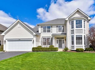 248 Chatsworth Ave, Sugar Grove, IL 60554