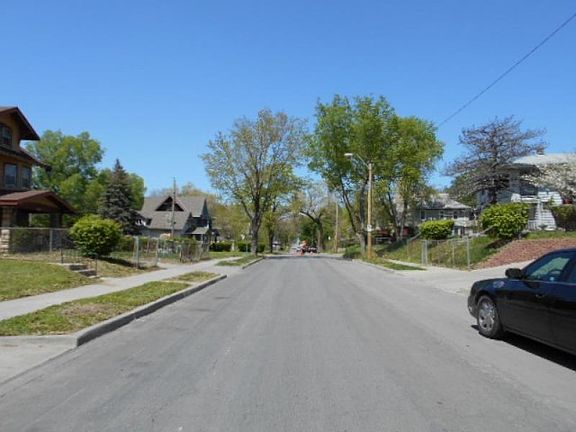 4th image of 3412 S Benton Ave