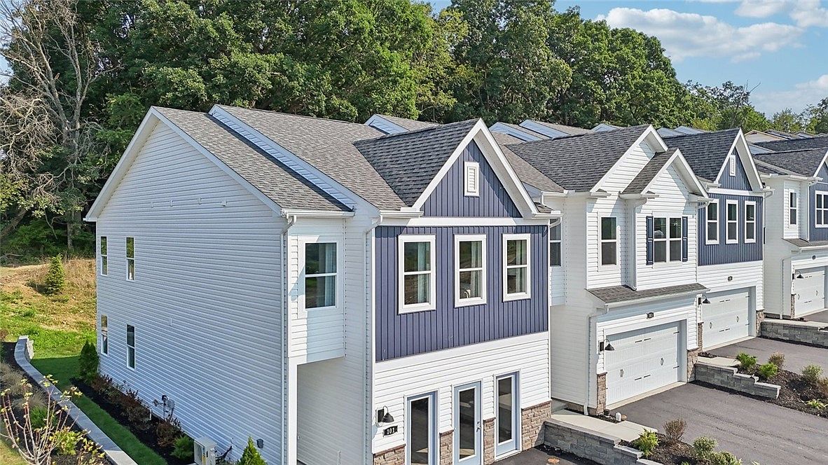 156 River Ridge Dr
