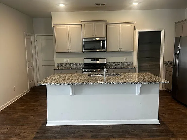 255 Sweet Cherry Ln — Photo 2