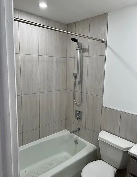 4707 Washington St #303 — Photo 6