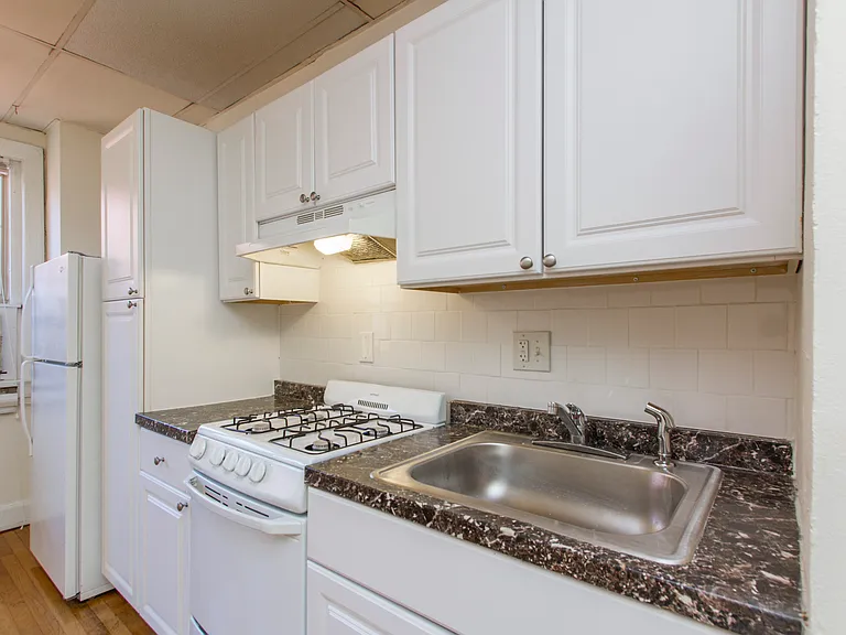 Juniper Place — Photo 33
