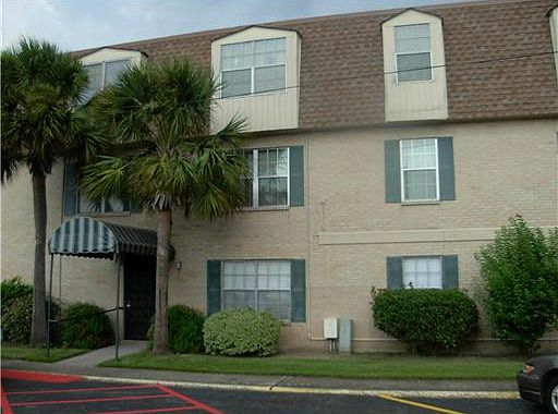 2nd image of 2708 Whitney Pl APT 804