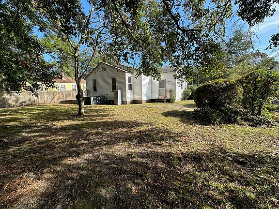 3rd image of 2614 Wye Ln