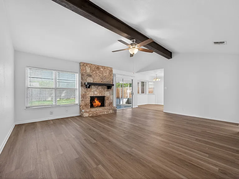 4659 Wetz Dr — Photo 5