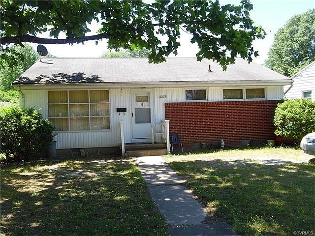 2nd image of 2302 N Whitehill Dr