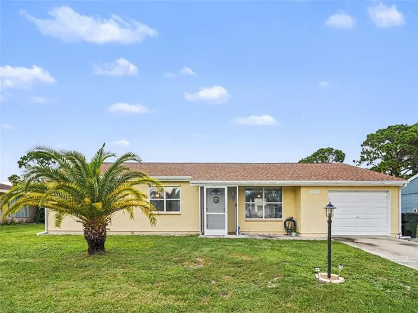 2473 Fairbrook St, North Port, FL 34287