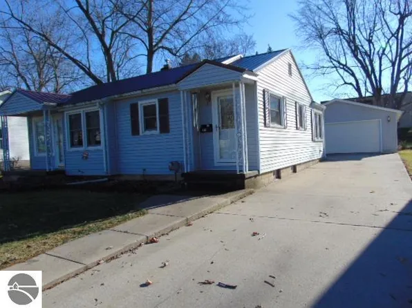 510 E Saginaw St, Saint Louis, MI 48880