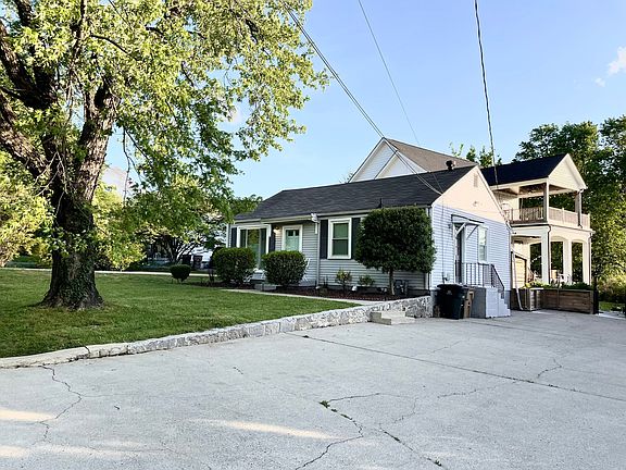 3rd image of 2009A Hutton Dr