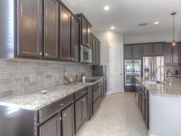 5th image of 33190 Cypress Bend Dr