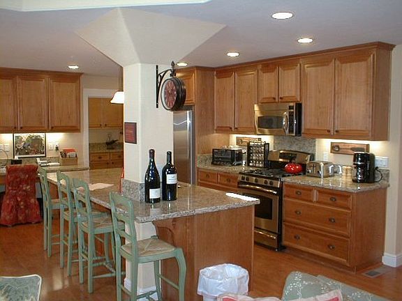 2nd image of 555 Dean Ct