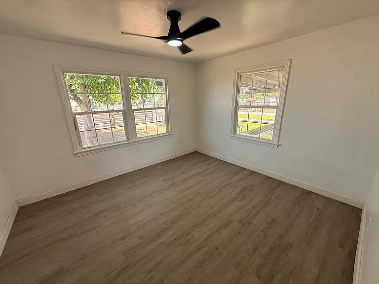 10916 Santa Rosa Ave #A — Photo 13