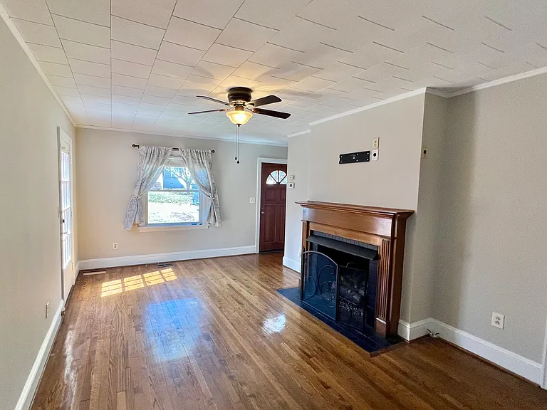 435 Rollingwood Cir — Photo 6