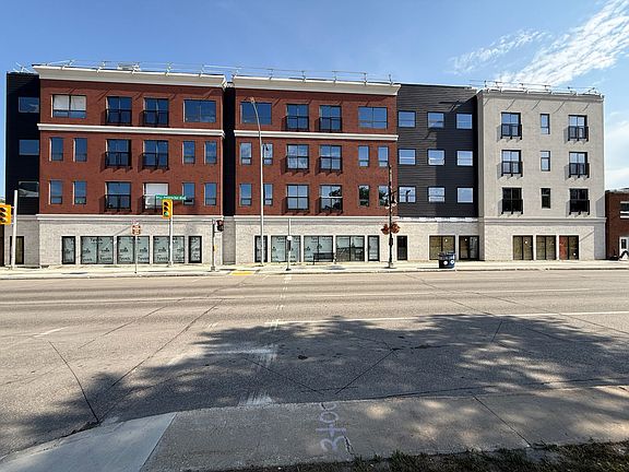 5th image of 174 Provencher Blvd