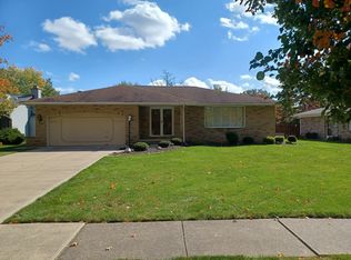 6777 Wood Creek Dr, Cleveland, OH 44130