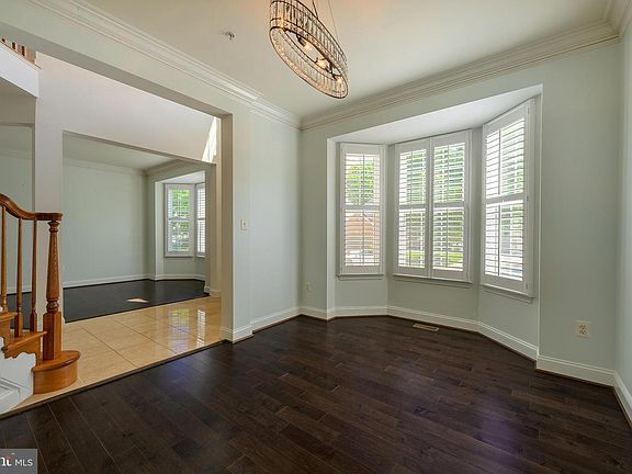 3rd image of 7414 Quixote Ct