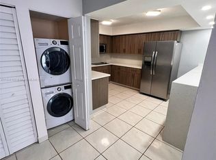 15390 SW 76th Ter APT 102, Miami, FL 33193