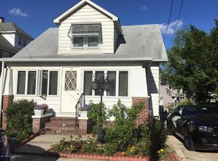 52 Smullen St, Sayreville, NJ