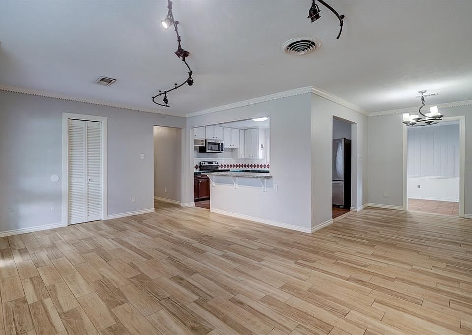 4637 Beech St, Bellaire, TX 77401 Zillow