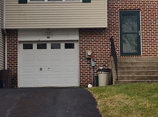 116 Pickwick Pl, Millersville, PA 17551