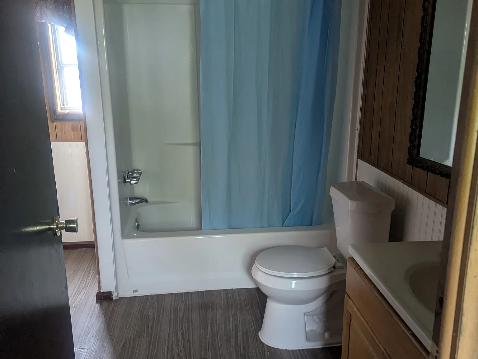 3 bed, 1.5 bath, 1056 sqft, $1,250 — Photo 3