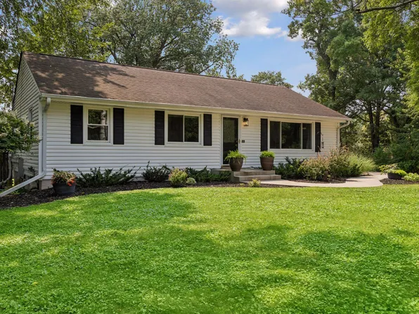 17901 Covington Rd, Minnetonka, MN 55345