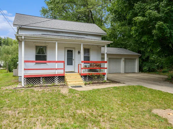 127 Briggs St, Allegan, MI 49010