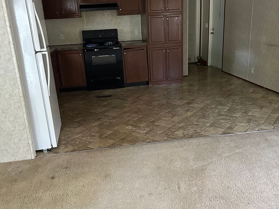 2nd image of 1701 Mascoutah Ave #11